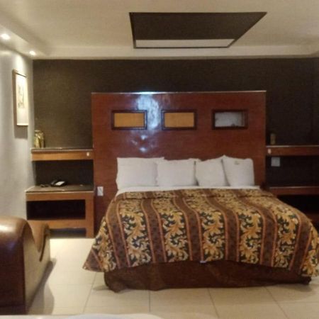 Hotel Tapatio Тихуана Экстерьер фото